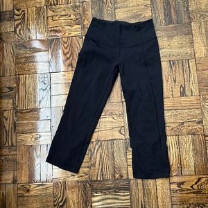 Lululemon classic black crop pant